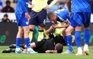 Quand Jamie Vardy pique le sifflet d’un arbitre... blessé